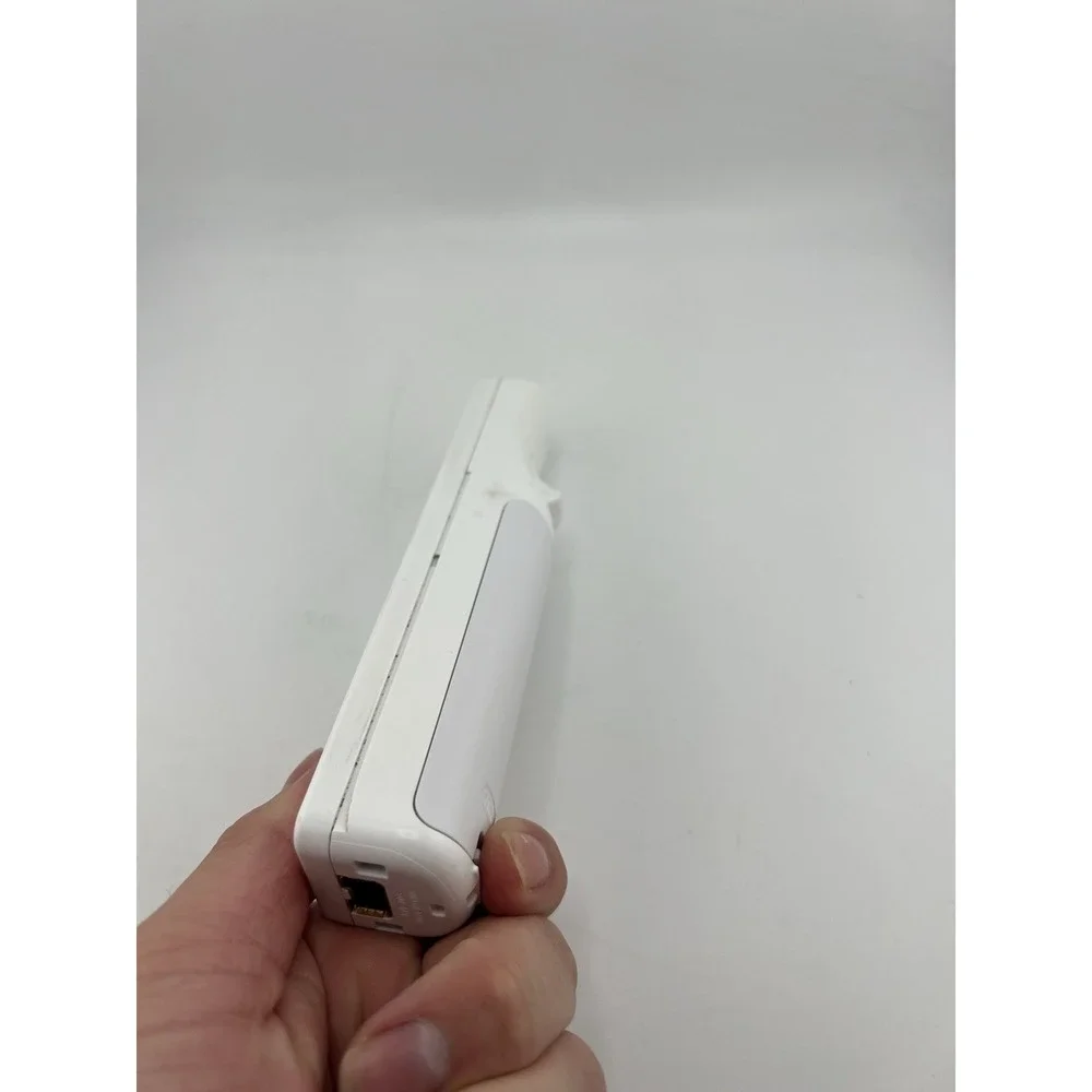 Nintendo Wii Remote RVL-003 White Nunchuk Controller and Silicone Sleeve Bundle